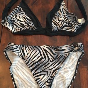 Matching print bikini